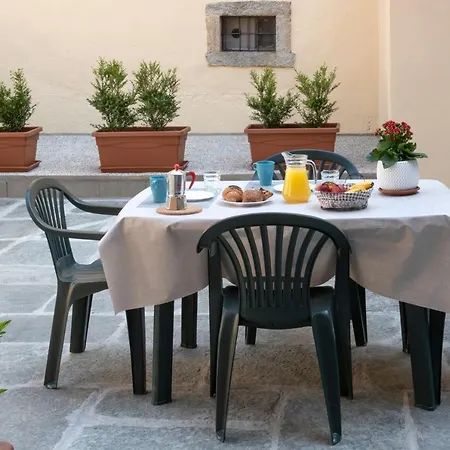 Mihaela 2 アパート *