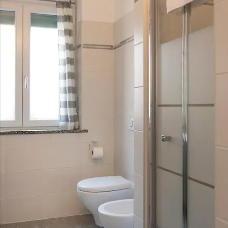 Mihaela 2 アパート *